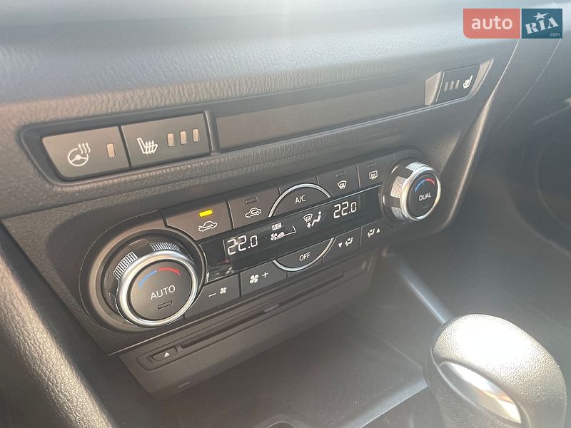 Хэтчбек Mazda 3 2016 в Киеве