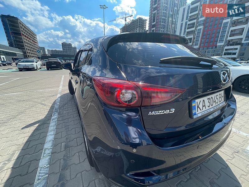 Хэтчбек Mazda 3 2016 в Киеве