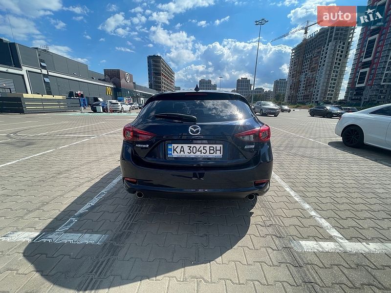 Хэтчбек Mazda 3 2016 в Киеве