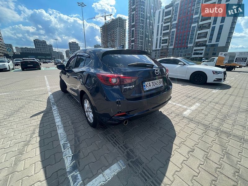 Хэтчбек Mazda 3 2016 в Киеве