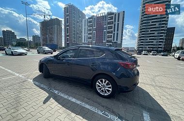 Хэтчбек Mazda 3 2016 в Киеве