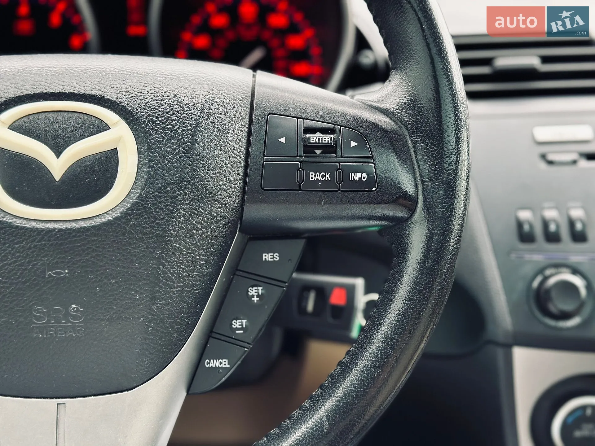 2011 Mazda 3 - мініатюра 36
