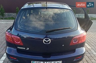 Седан Mazda 3 2004 в Вижнице