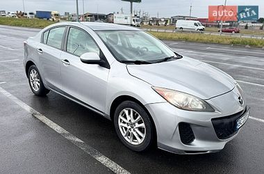 Седан Mazda 3 2013 в Львове