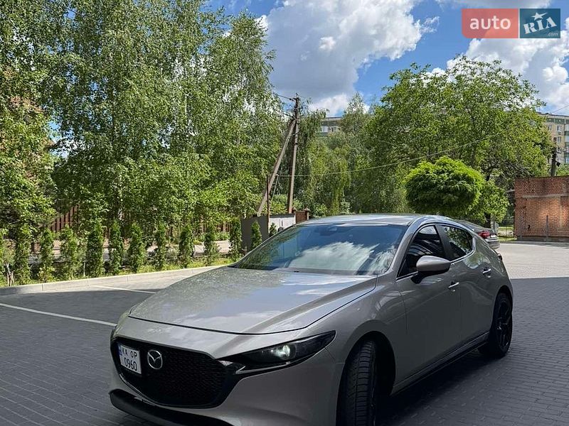 Mazda 3, фото з оголошення