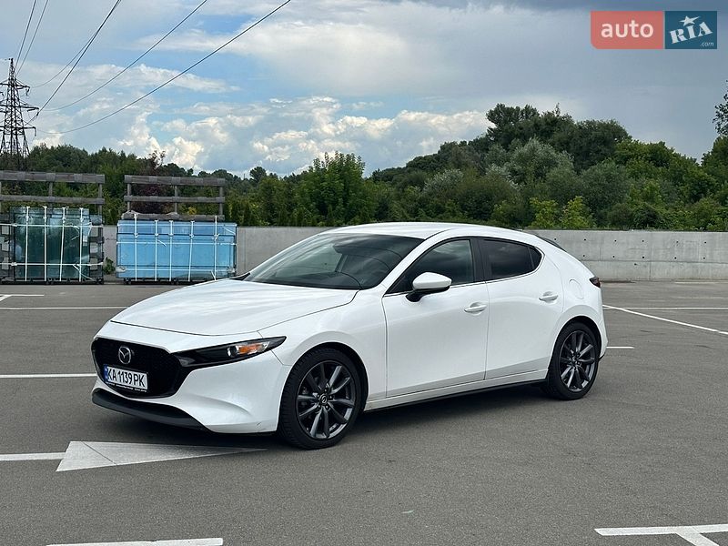Хэтчбек Mazda 3 2019 в Киеве