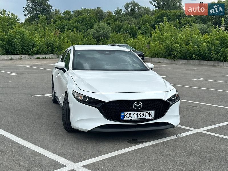 Хэтчбек Mazda 3 2019 в Киеве