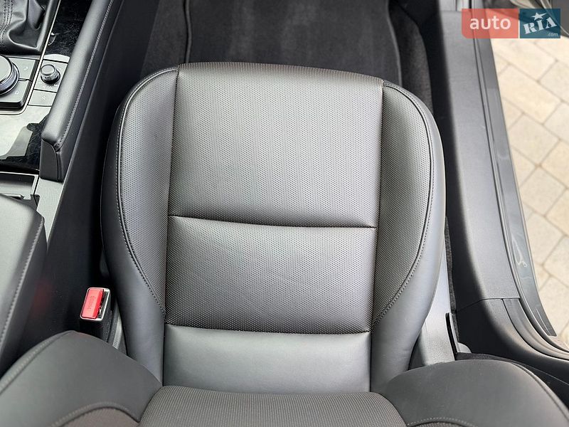 Седан Mazda 3 2025 в Киеве