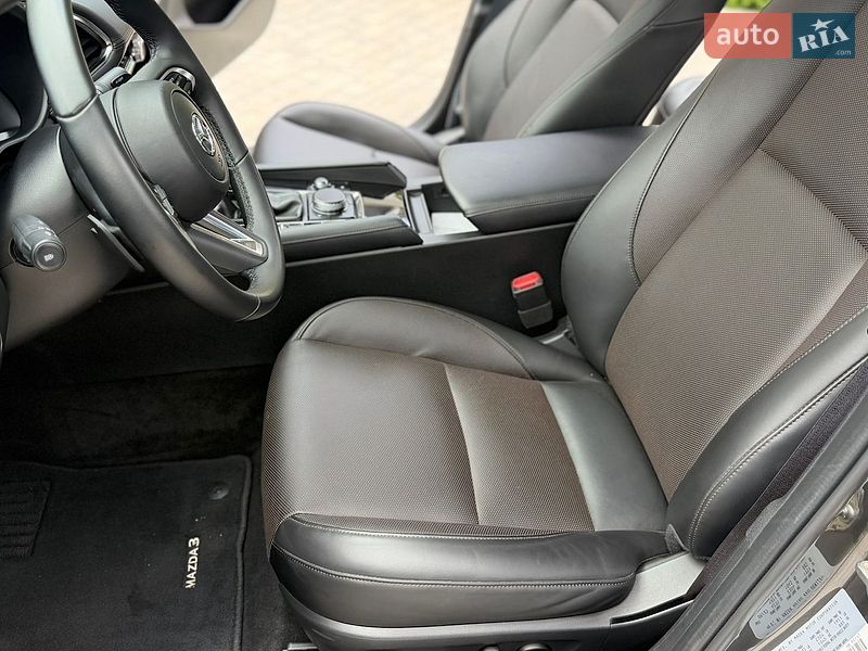 Седан Mazda 3 2025 в Киеве