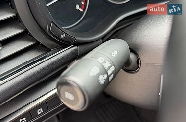 Седан Mazda 3 2025 в Киеве