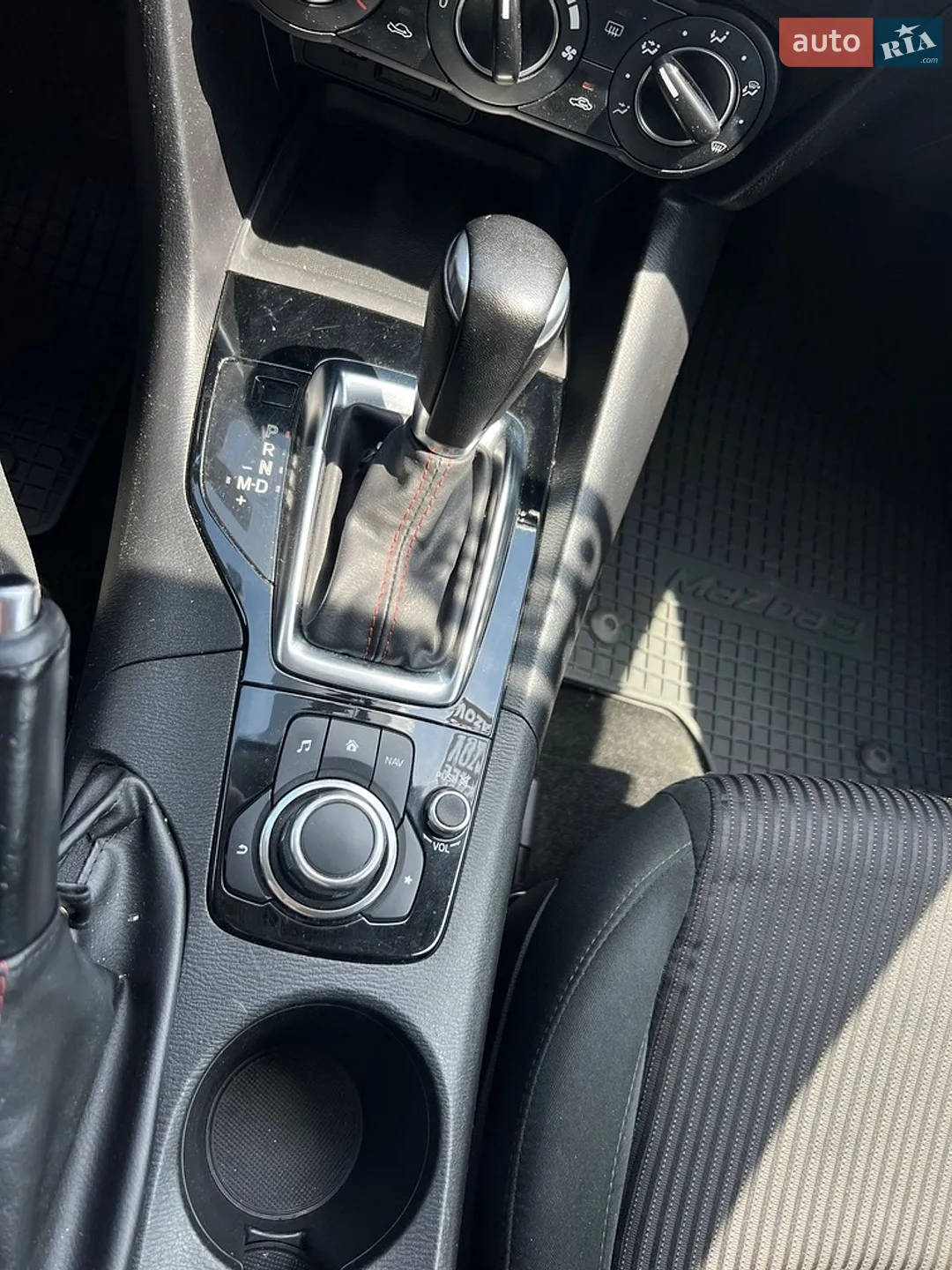 2015 Mazda 3 - мініатюра 18