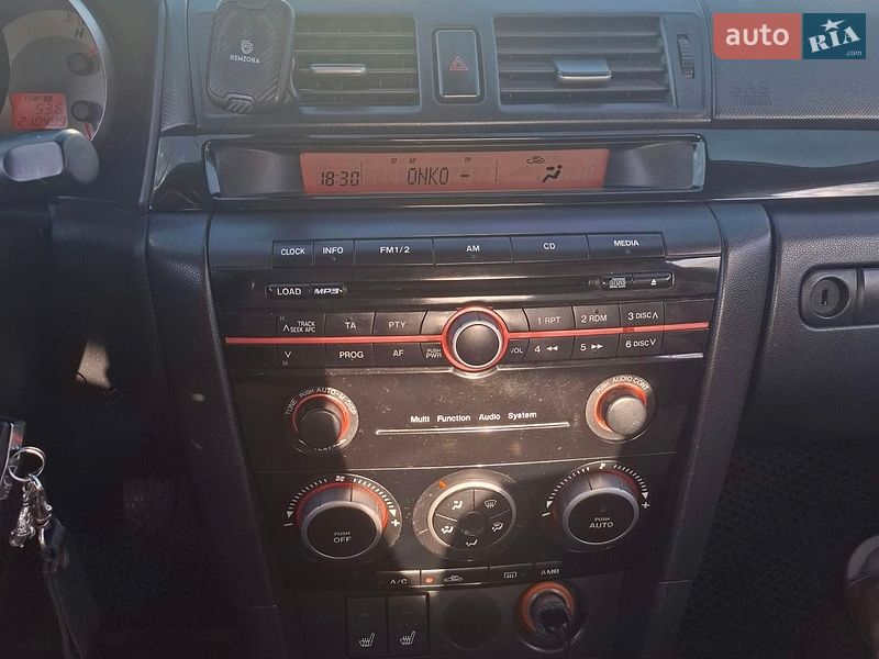 Седан Mazda 3 2009 в Киеве