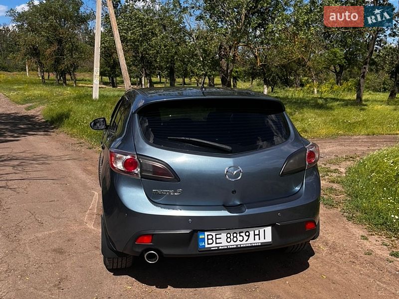 Хетчбек Mazda 3 2009 в Веселиновому