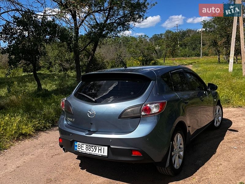 Хетчбек Mazda 3 2009 в Веселиновому
