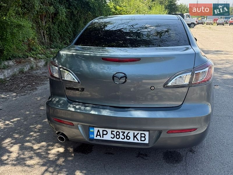 Седан Mazda 3 2012 в Запоріжжі