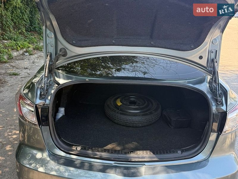 Седан Mazda 3 2012 в Запоріжжі