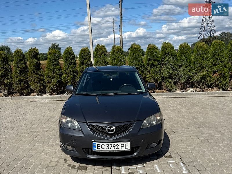 Mazda 3, фото з оголошення