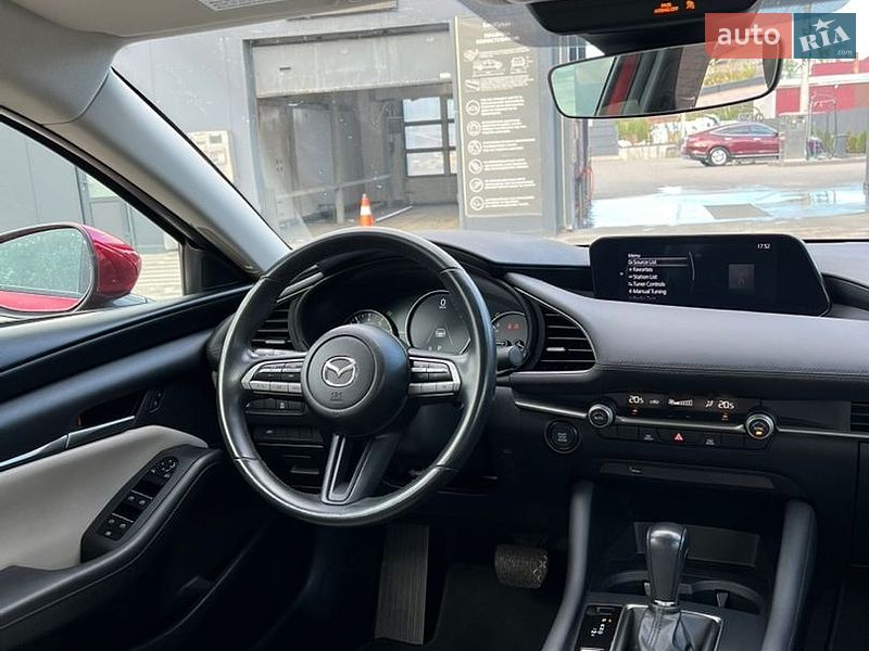 Седан Mazda 3 2019 в Львове
