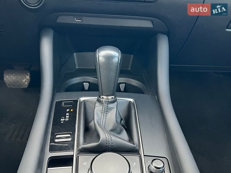 Седан Mazda 3 2019 в Львове