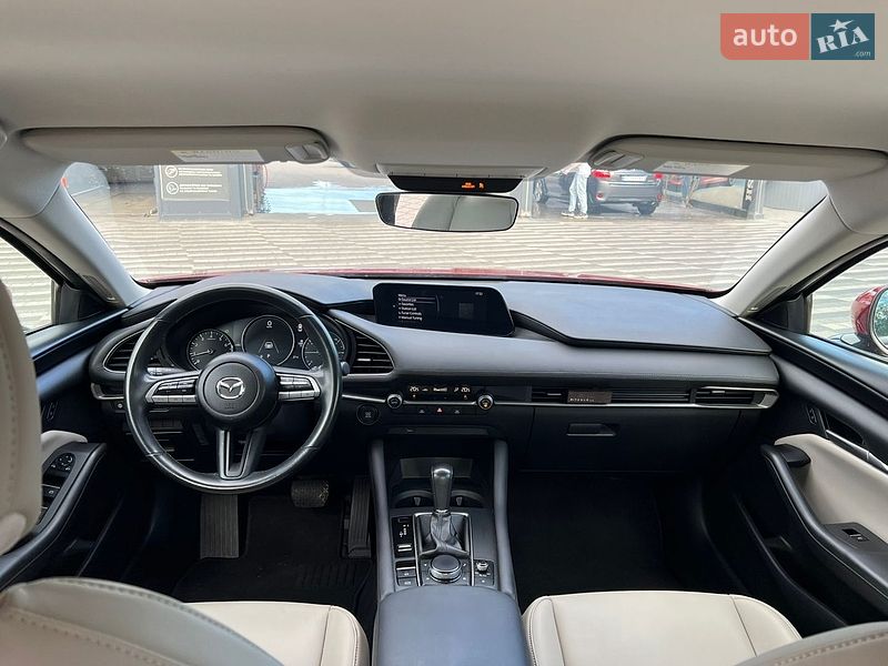 Седан Mazda 3 2019 в Львові