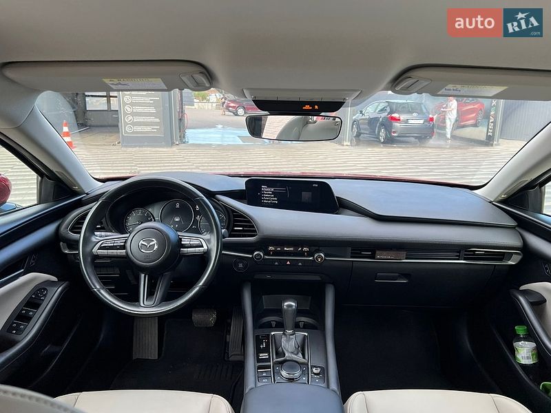 Седан Mazda 3 2019 в Львове