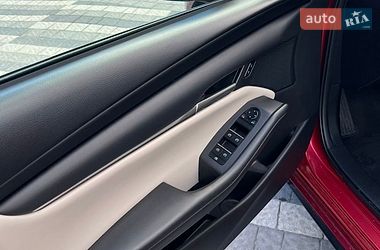 Седан Mazda 3 2019 в Львове