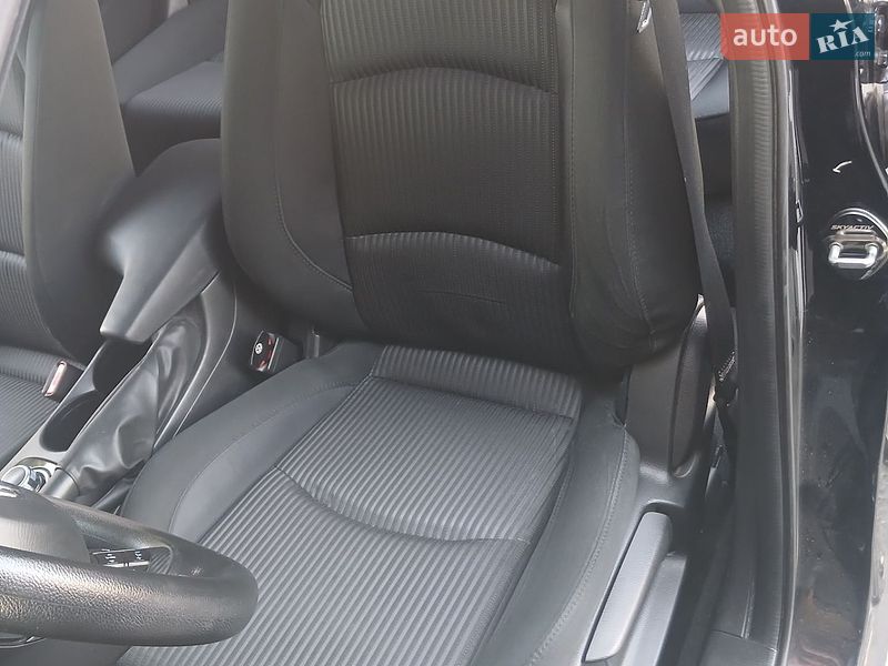 Седан Mazda 3 2016 в Черкасах