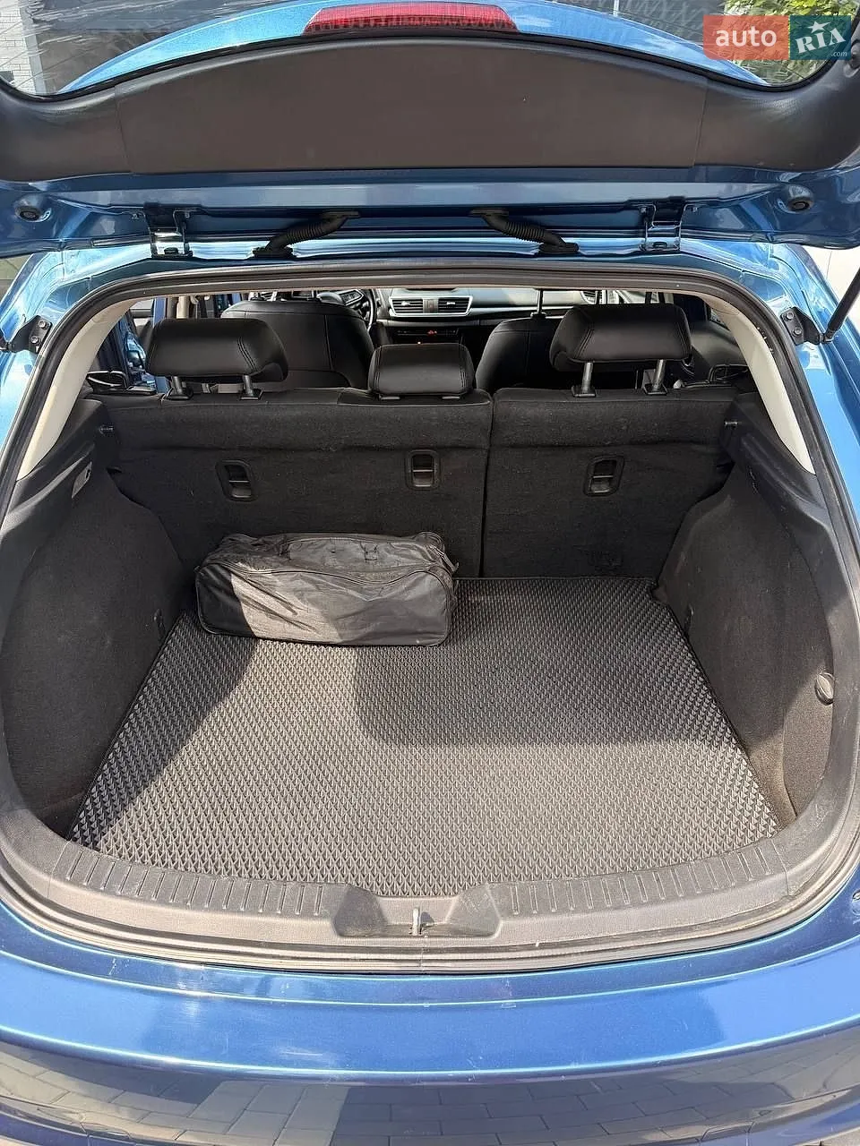 2017 Mazda 3 - мініатюра 3