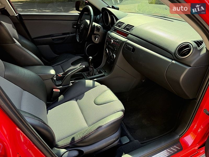 Хэтчбек Mazda 3 2008 в Киеве