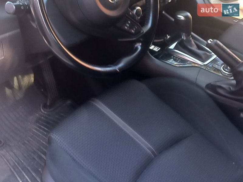 Седан Mazda 3 2016 в Мукачевому