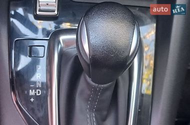 Седан Mazda 3 2016 в Мукачевому