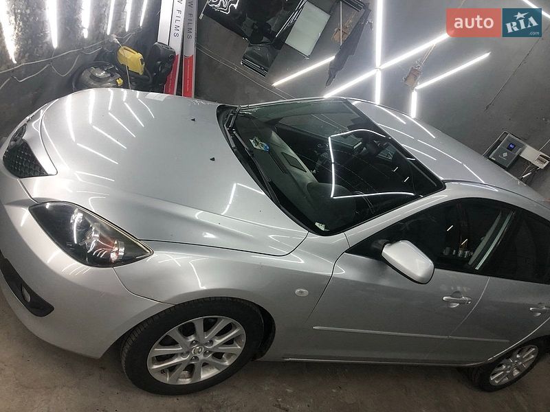 Хетчбек Mazda 3 2007 в Києві