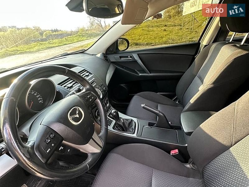 Хэтчбек Mazda 3 2009 в Тернополе