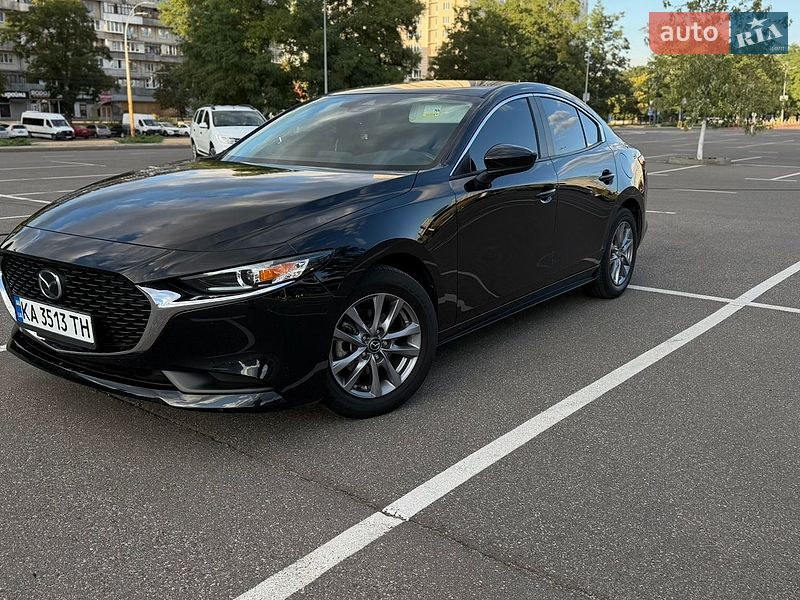Седан Mazda 3 2022 в Киеве