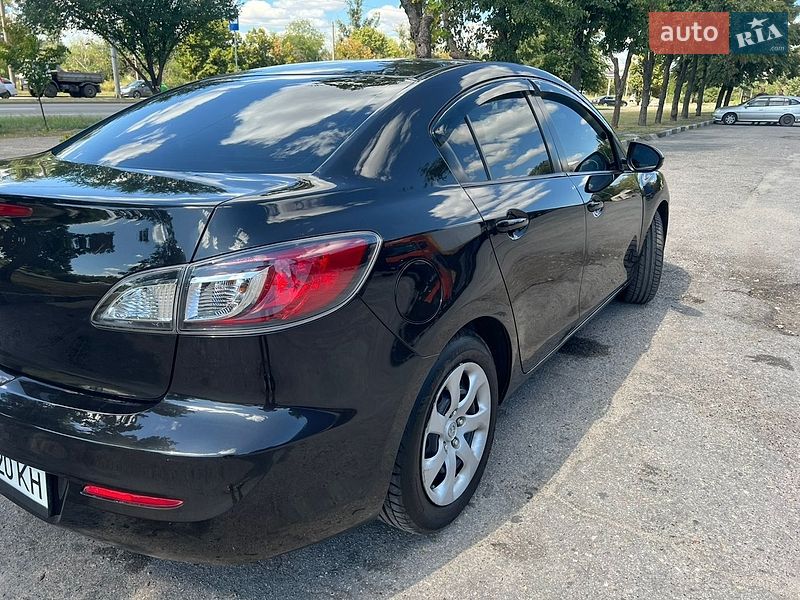 Седан Mazda 3 2011 в Запорожье