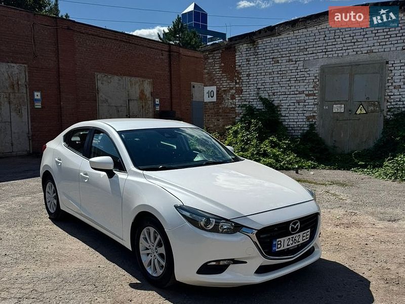 Седан Mazda 3 2016 в Полтаве