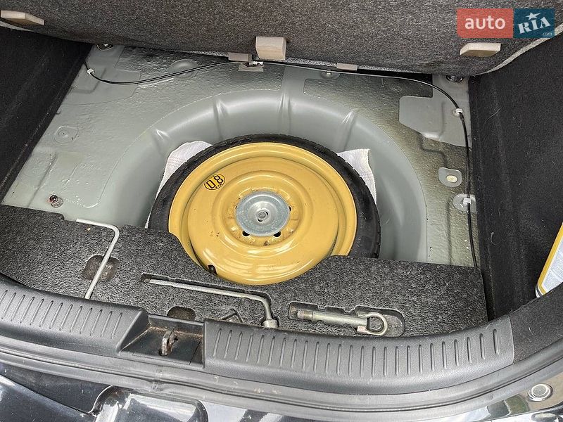 Хэтчбек Mazda 3 2008 в Вараше фото 31 Хэтчбек Mazda 3 2008 в Вараше