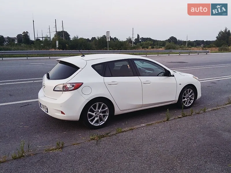 Mazda 3 2012