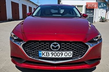 Седан Mazda 3 2019 в Виннице