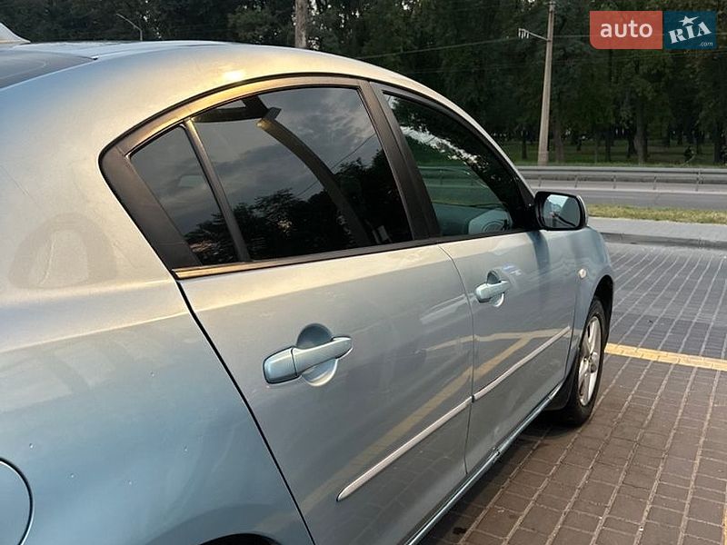 Седан Mazda 3 2007 в Дніпрі