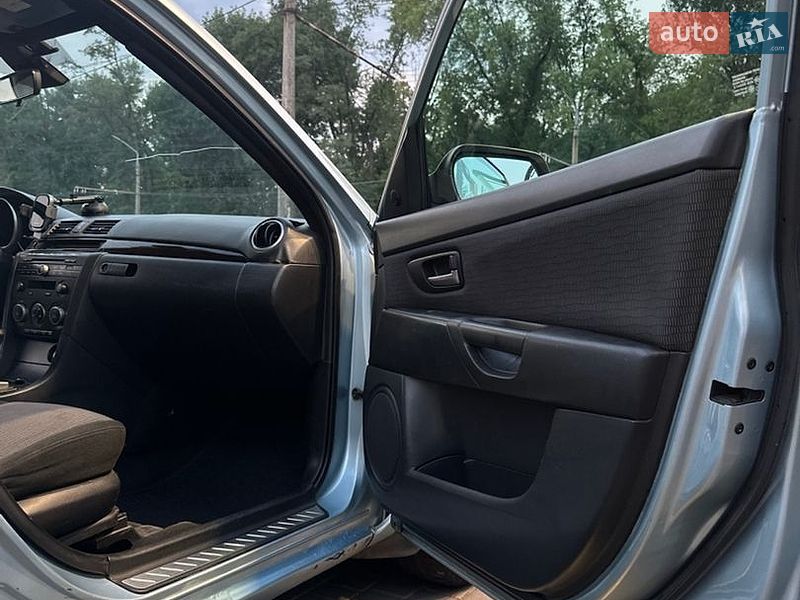 Седан Mazda 3 2007 в Дніпрі