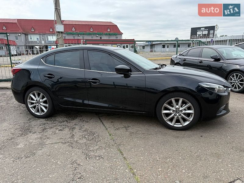 Седан Mazda 3 2016 в Києві
