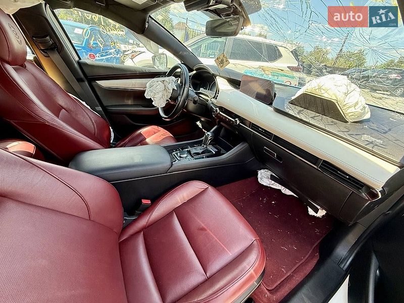 Хетчбек Mazda 3 2020 в Києві