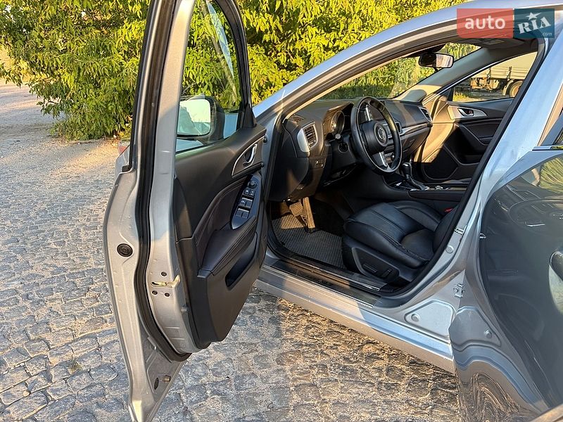 Хетчбек Mazda 3 2016 в Львові фото 14 Хетчбек Mazda 3 2016 в Львові