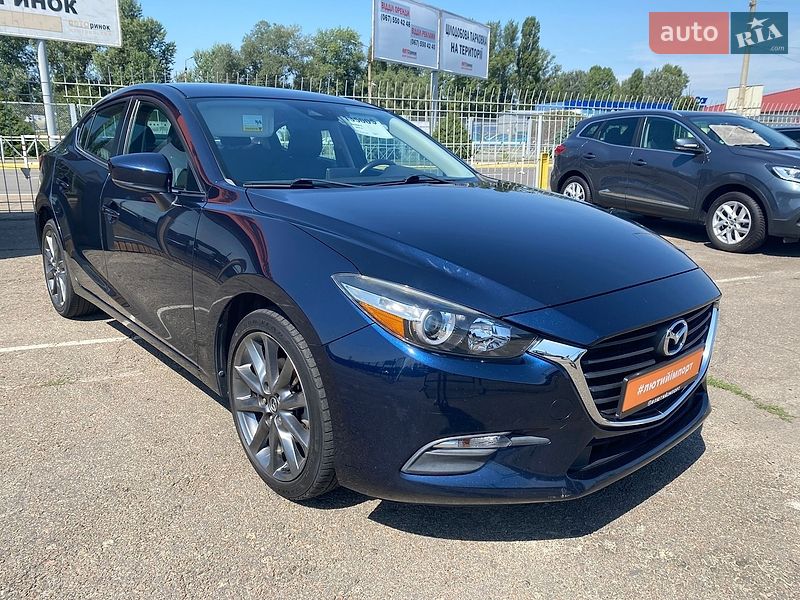 Седан Mazda 3 2018 в Києві