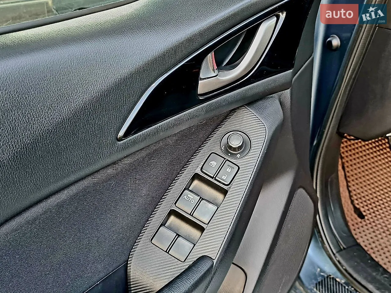 2013 Mazda 3 - мініатюра 9