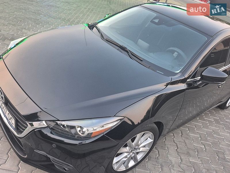 Седан Mazda 3 2017 в Днепре