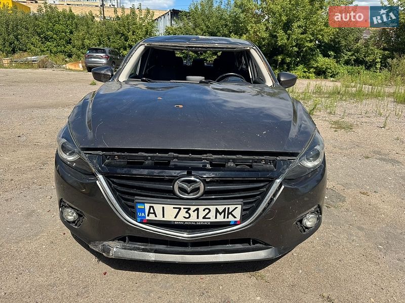 Седан Mazda 3 2016 в Киеве