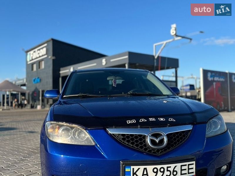 Седан Mazda 3 2007 в Вознесенске