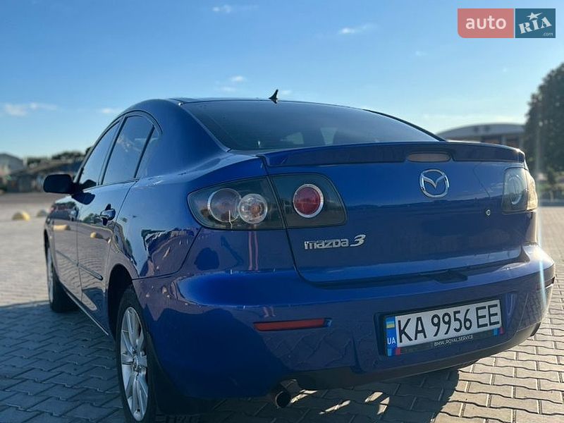 Седан Mazda 3 2007 в Вознесенске